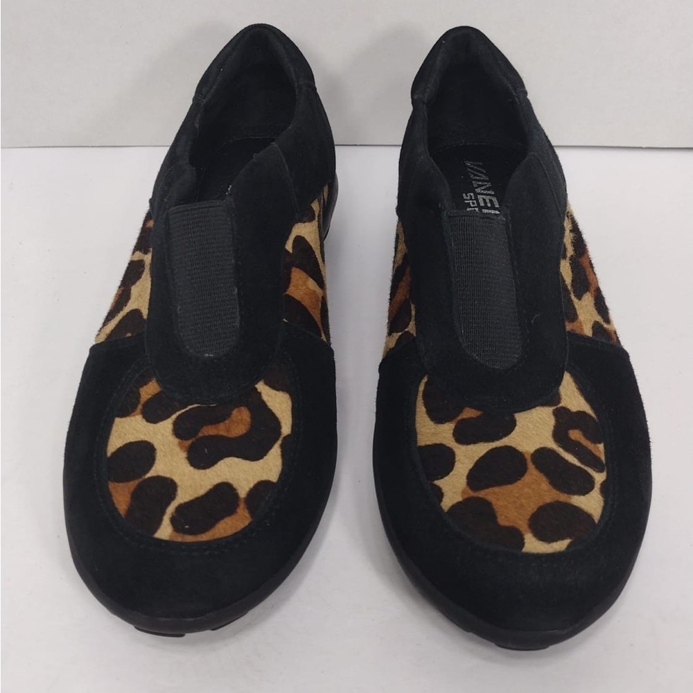 Vaneli Black and Brown Sneakers Comfort size 4 pre owned Exellent condition